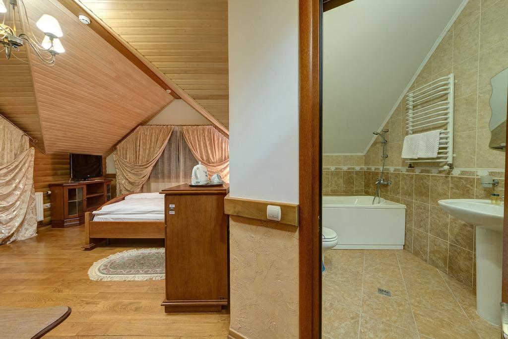 Hotel Perlyna Karpat Bukovel Luaran gambar